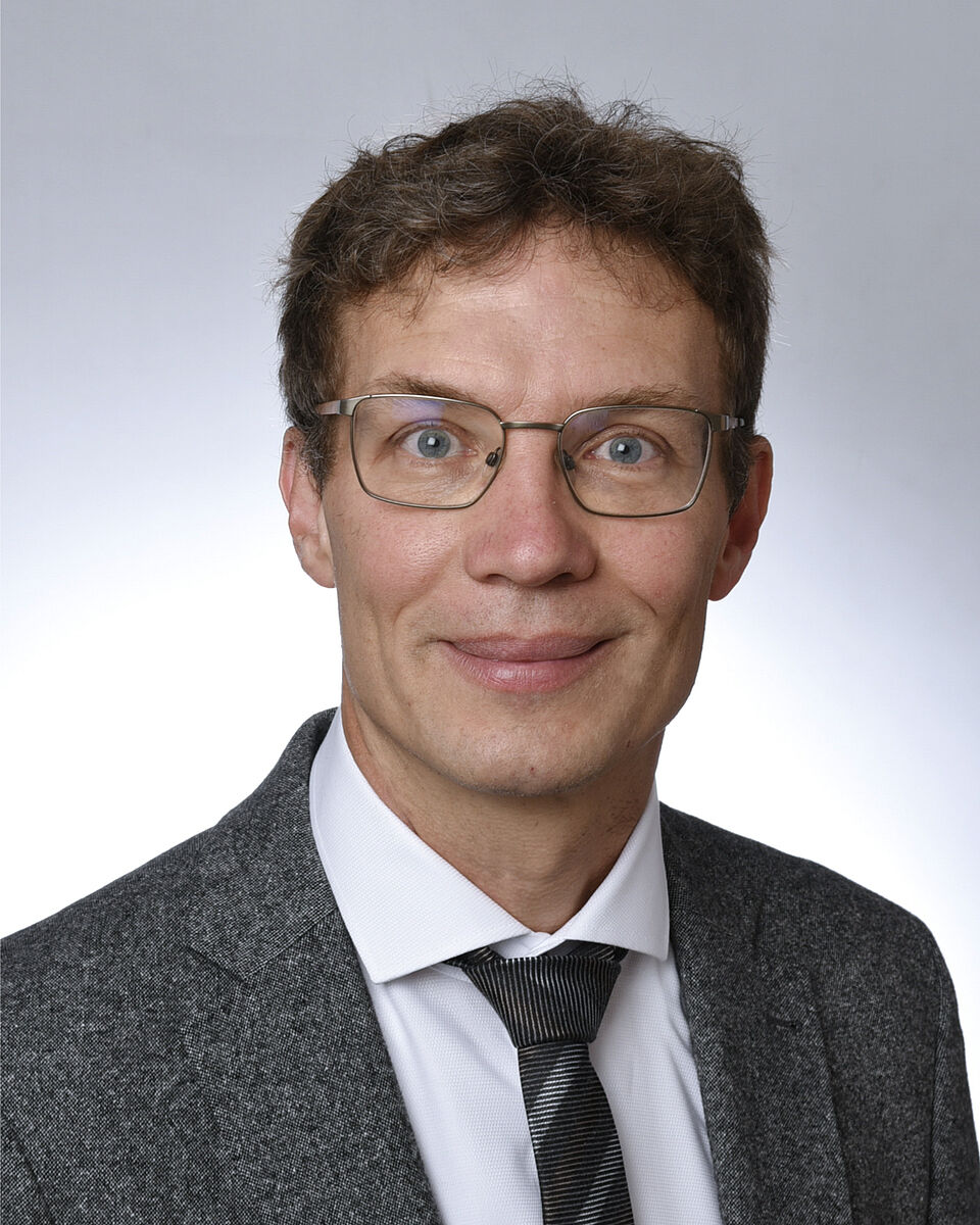 Prof. W. Hautz